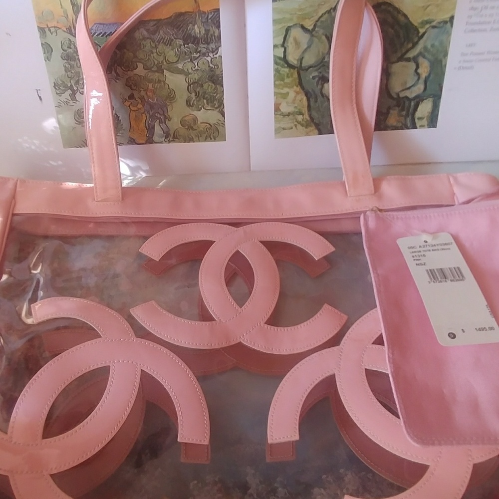 Chanel Tote - Picture 7 of 7