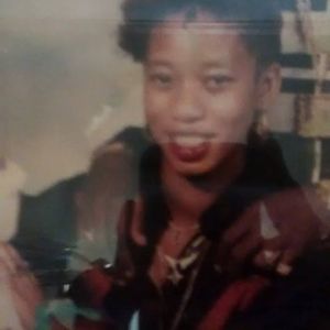 Meet your Posher, Shana