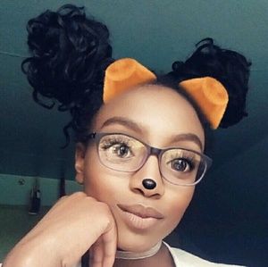 Meet your Posher, Adrianne