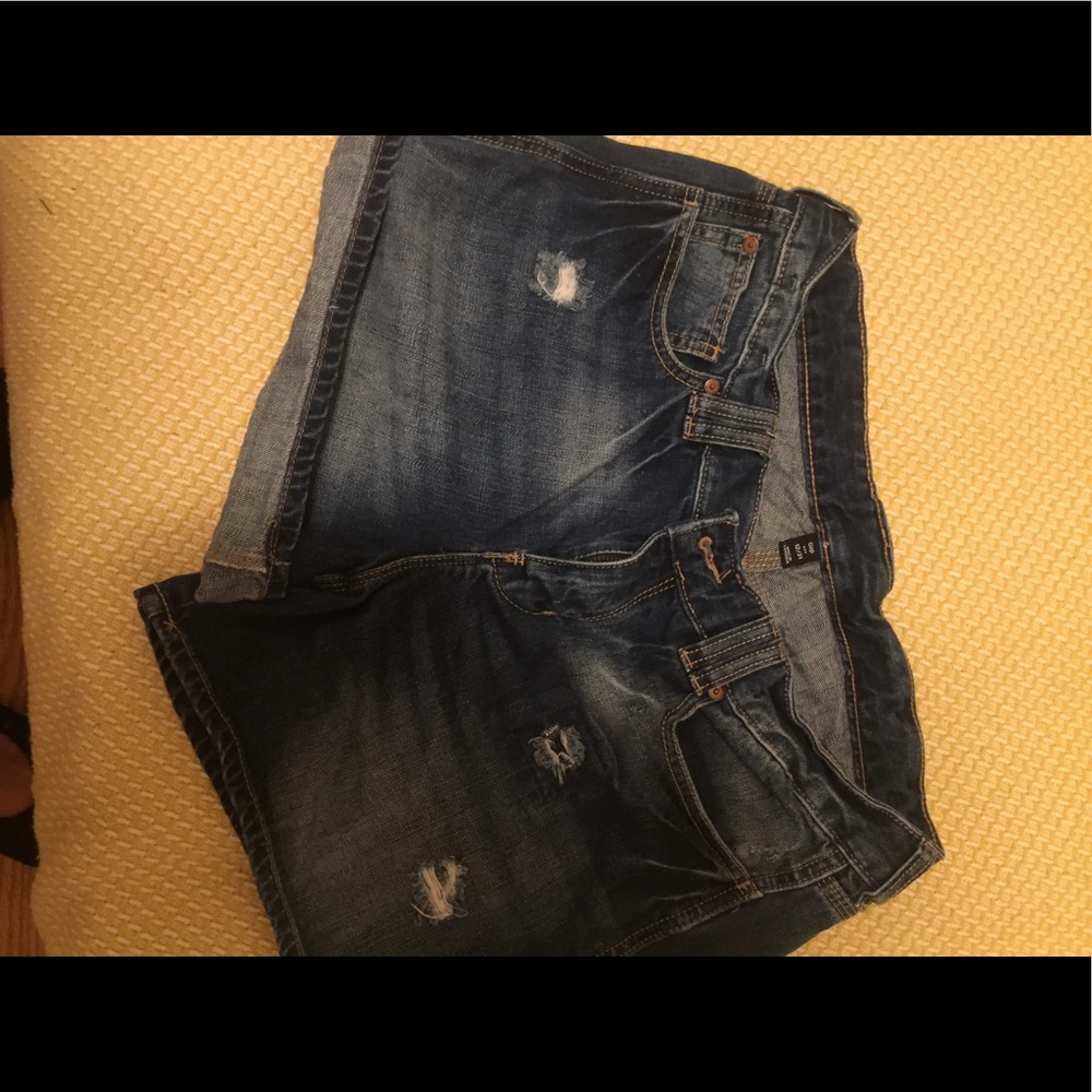 GAP, distressed denim shorts sz 12