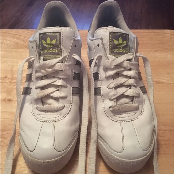 Adidas Samoa Shoes - Picture 2 of 6