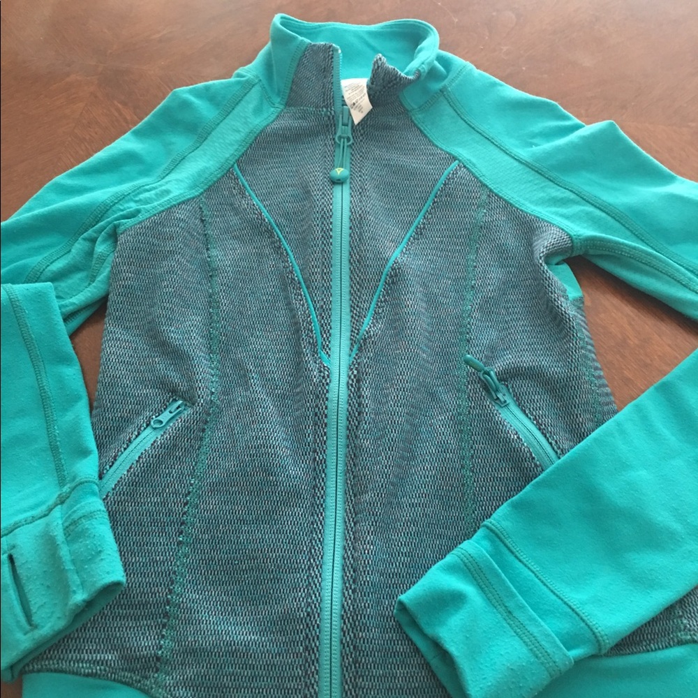 Girls ivivva jacket size 8
