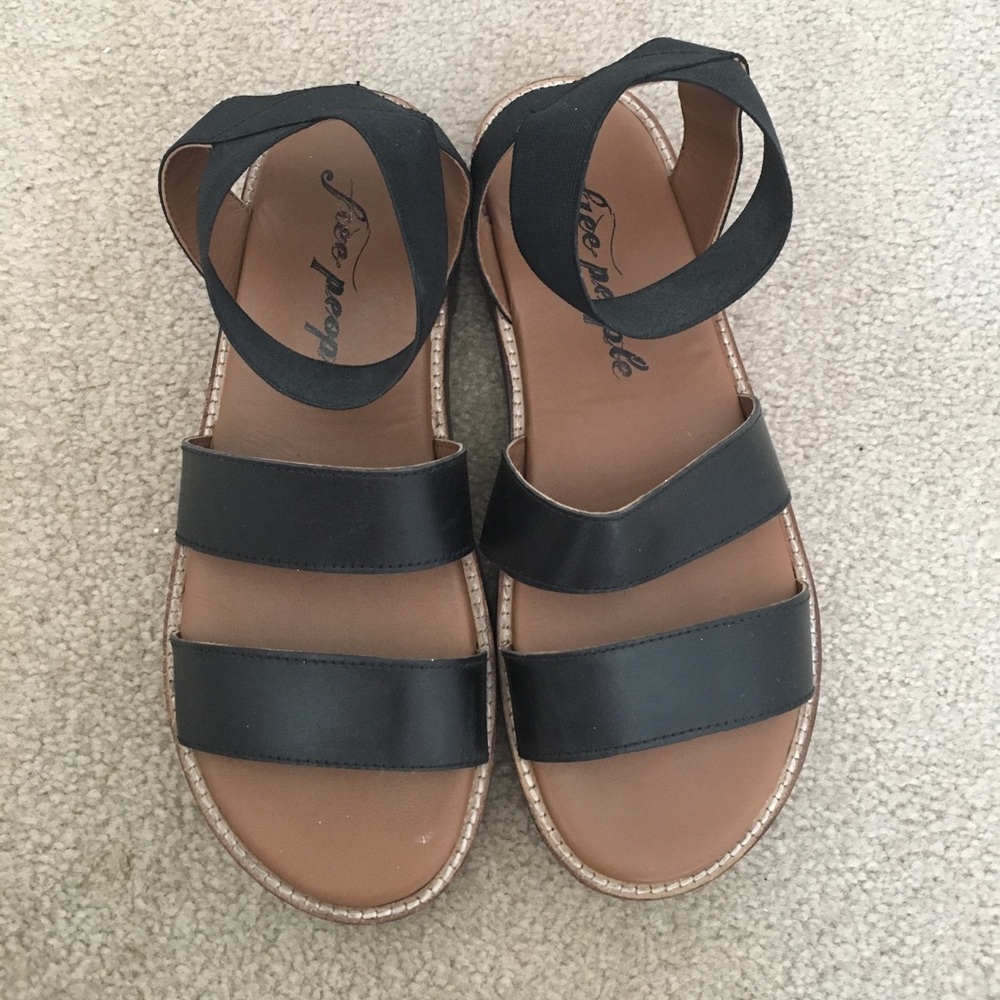 Worn once Black elastic casual summer sandals!