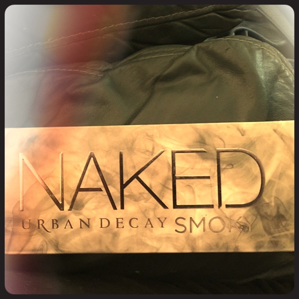 BNIB NAKED Urban Decay Smoky Palette