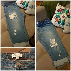 Cello Boyfriend Distressed Capri pants