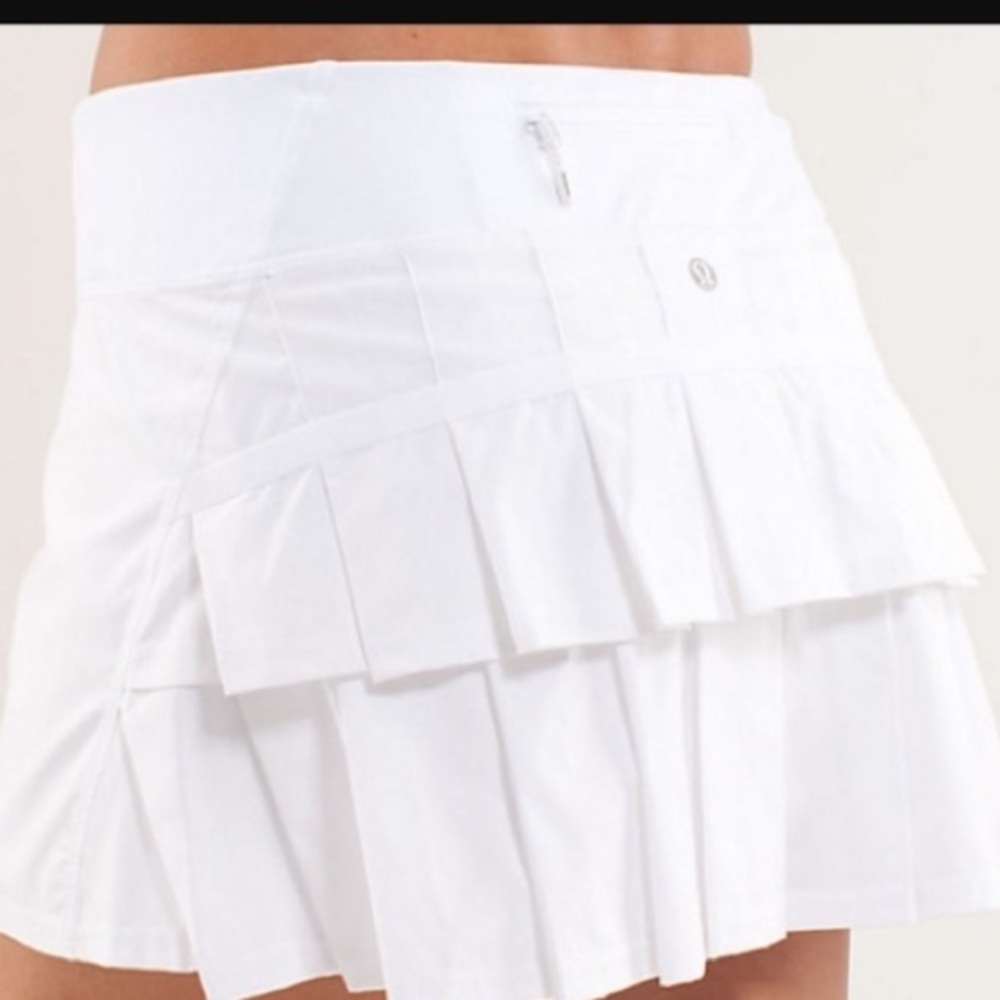 Lululemon Pace Setter Skirt White size 6