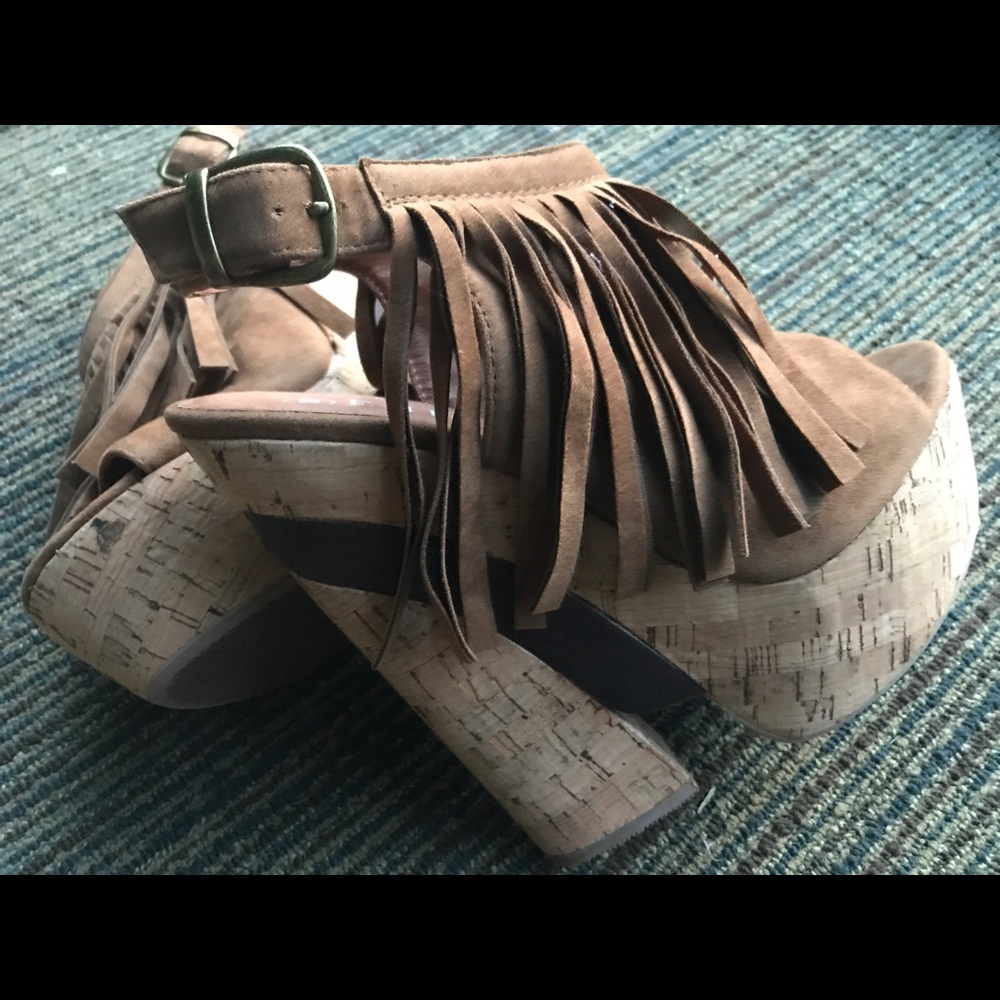 NEW Fringe Camel Platform Sandals