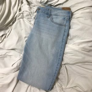 barley worn light wash super skinny holister jeans