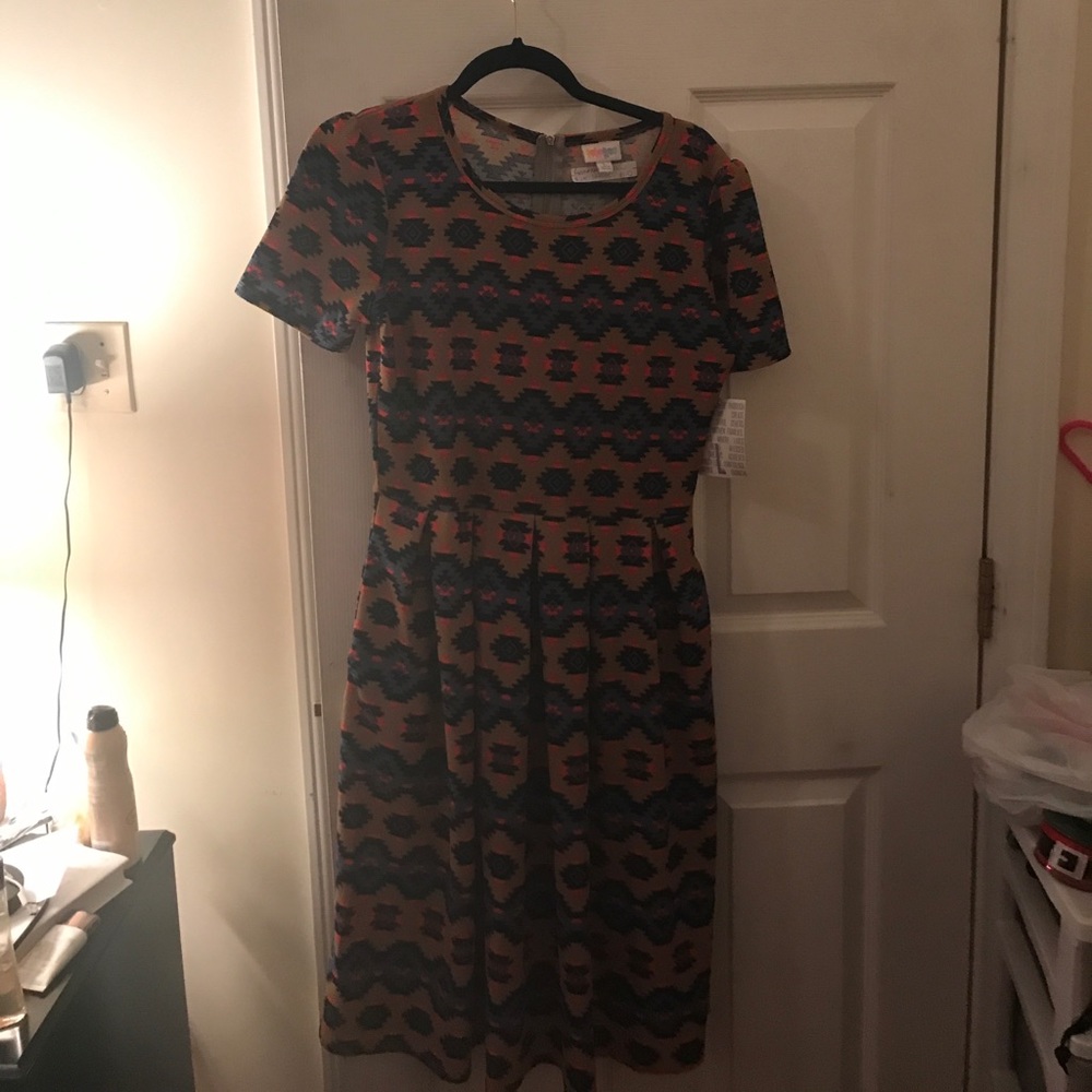 Lularoe Amelia
