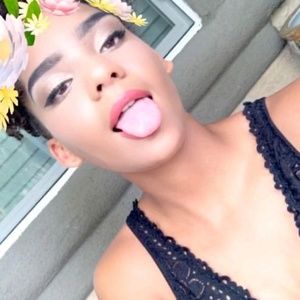 Meet your Posher, Jasmine