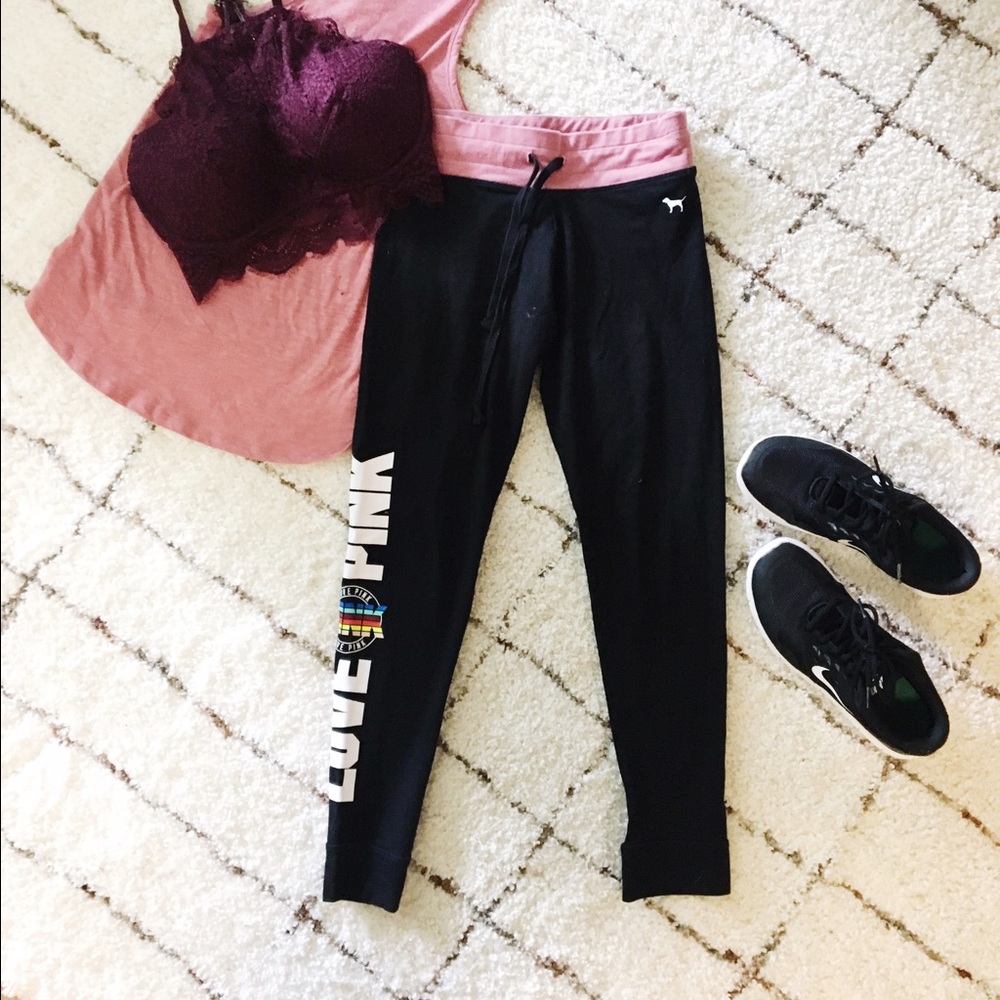 SM - VS Pink Campus Leggings