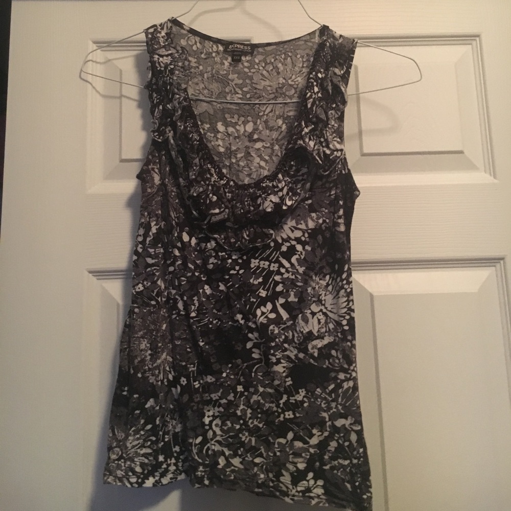 Black/grey/white ruffle tank
