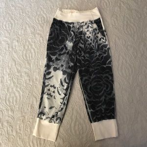 LuluLemon pants