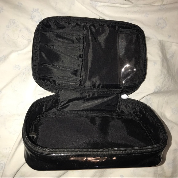 Benefit cosmetic bag - Picture 3 of 3