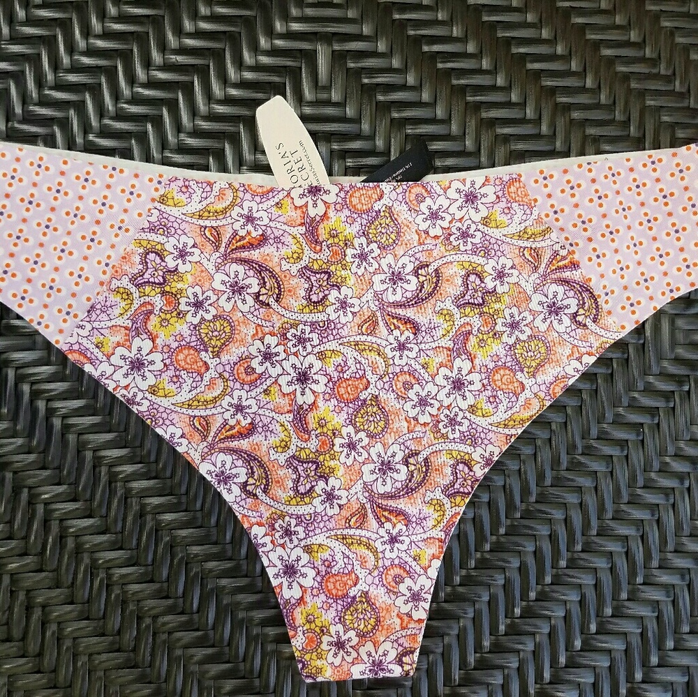 NWT Victoria's Secret thongs