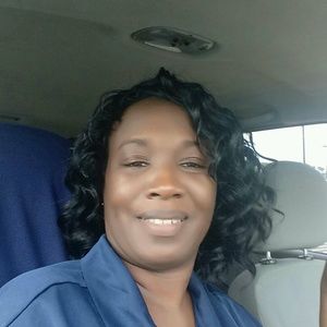 Meet your Posher, Petulia