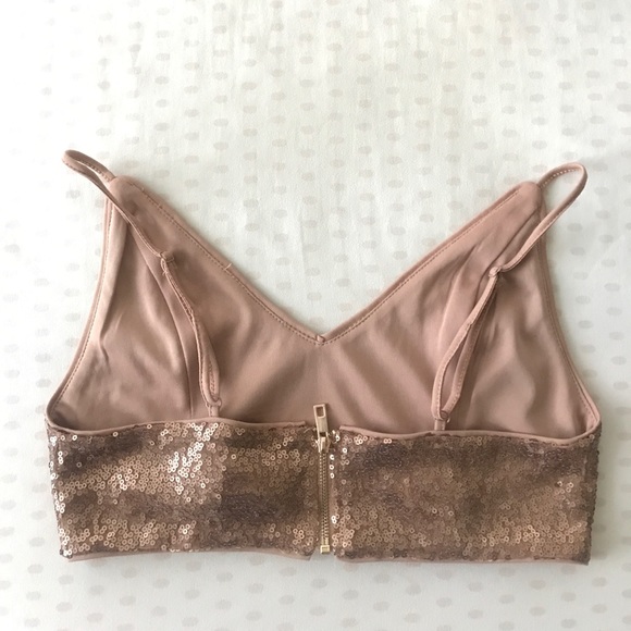 Forever 21 Gold Sequin Crop Top - Picture 2 of 2