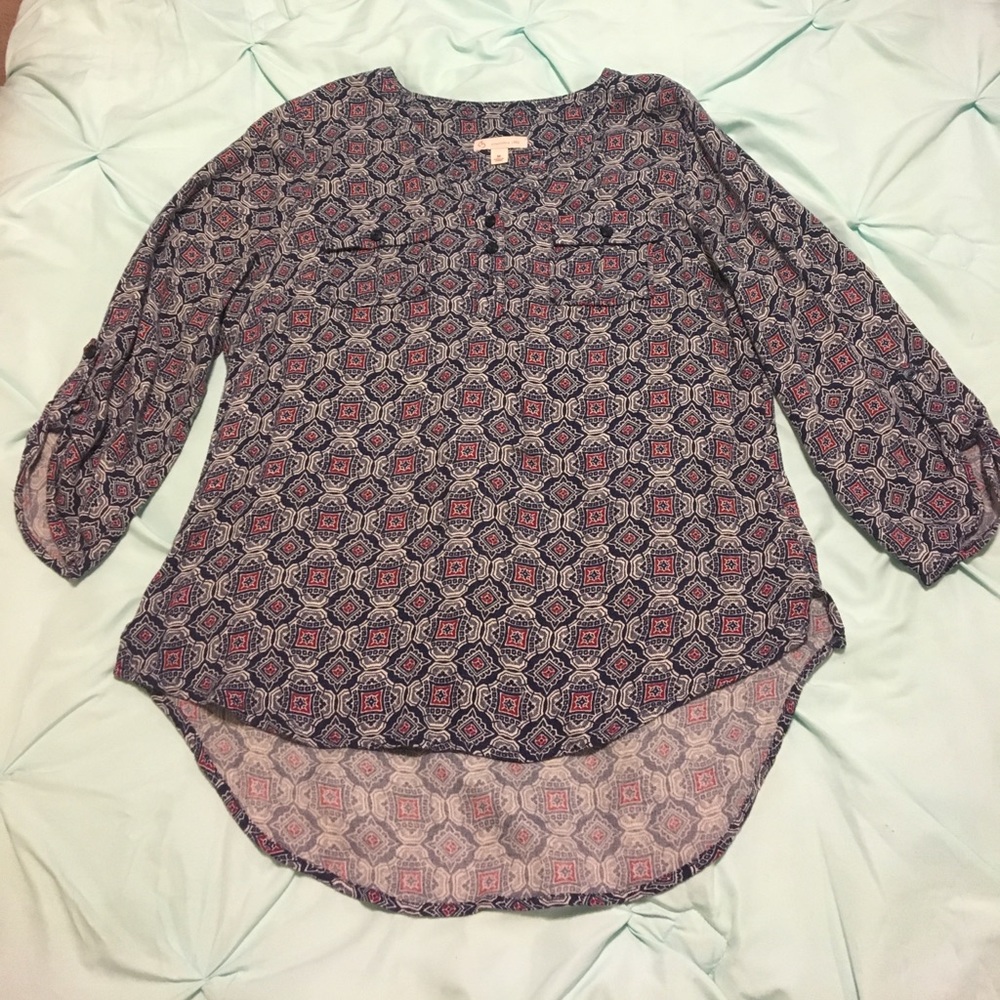 Navy multi colored top