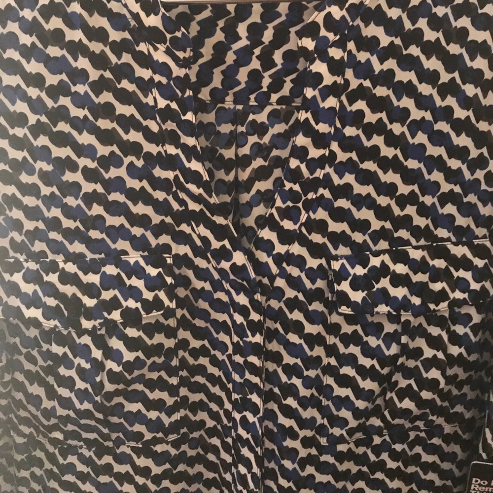 Dress - Picture 2 of 8