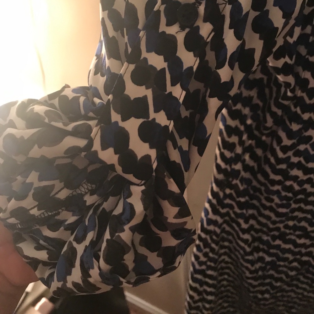 Dress - Picture 4 of 8