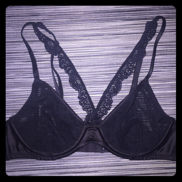 Black bra with a lace - Picture 1 of 2