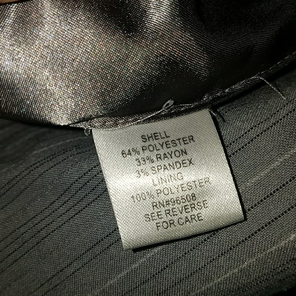 Vest - Picture 6 of 8