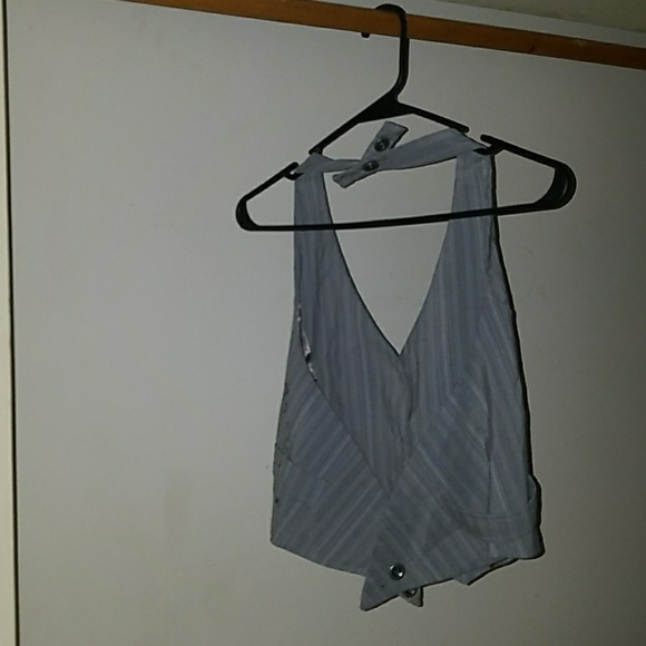 Vest - Picture 3 of 8