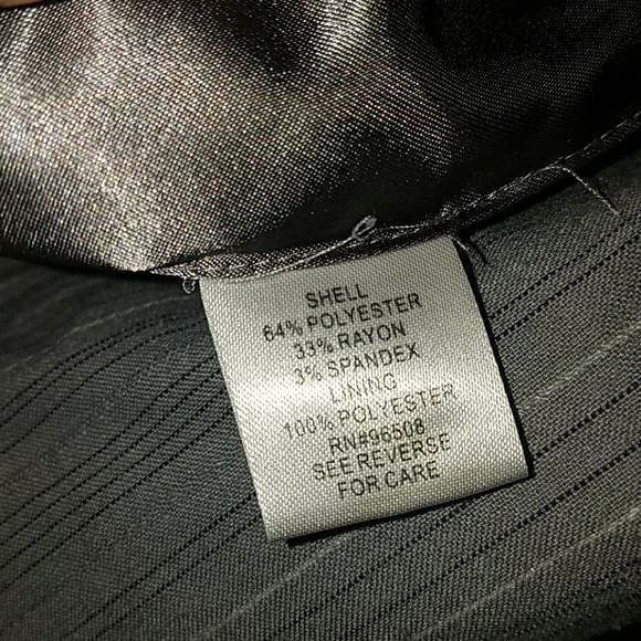 Vest - Picture 6 of 8