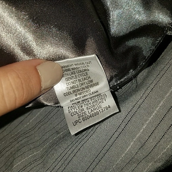 Vest - Picture 5 of 8