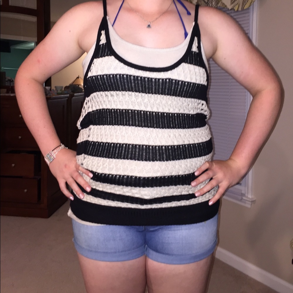 VENUS black and cream tank top. Size M