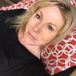 Meet your Posher, Christie