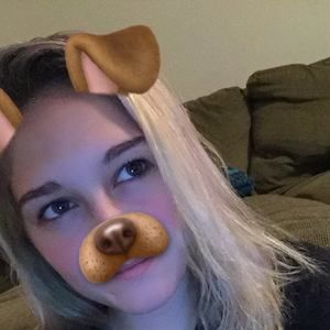 Meet your Posher, Mia