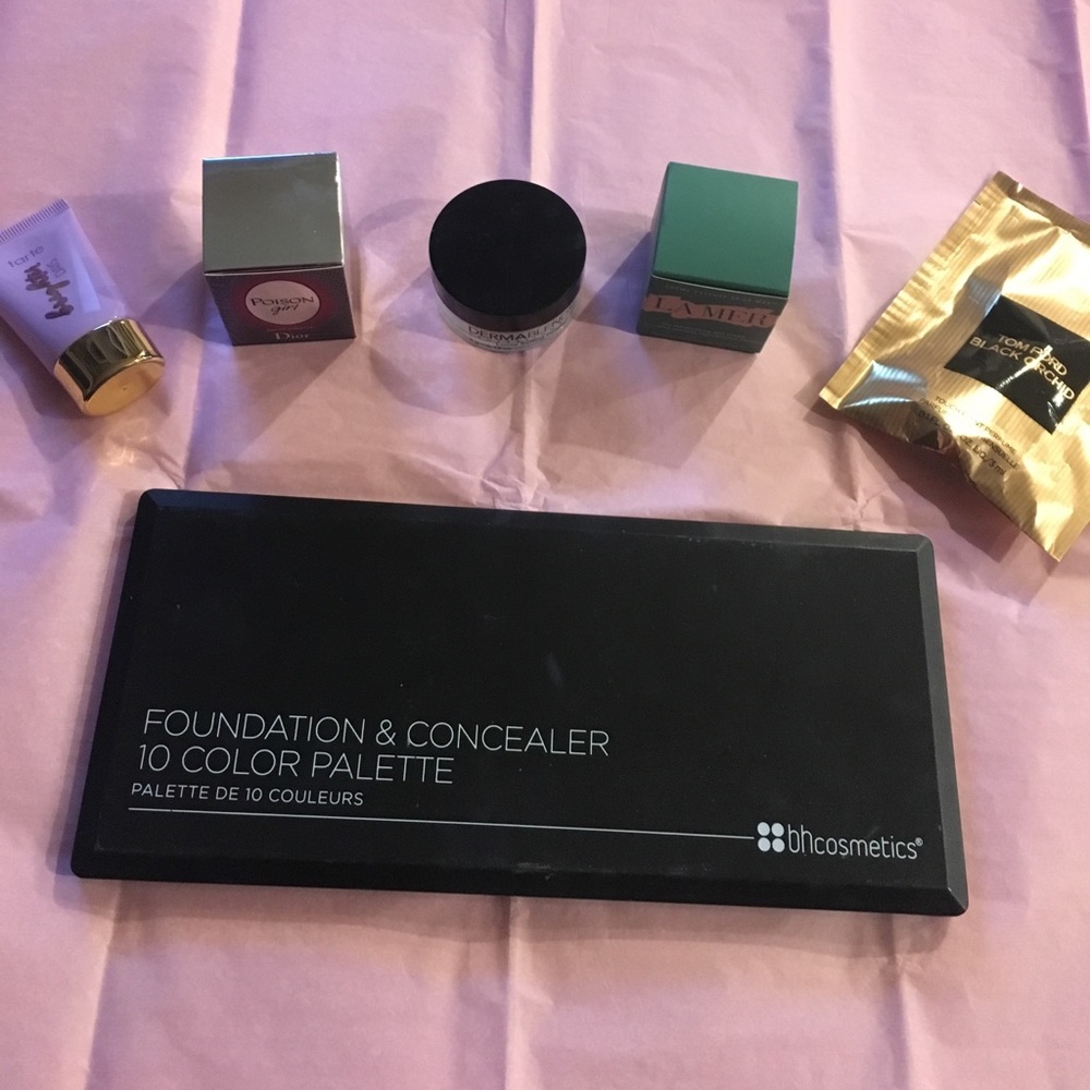BH Foundation Palette + Deluxe Luxury Samples