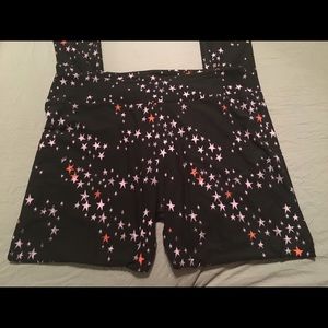 BNWOT Lularoe TC star leggings