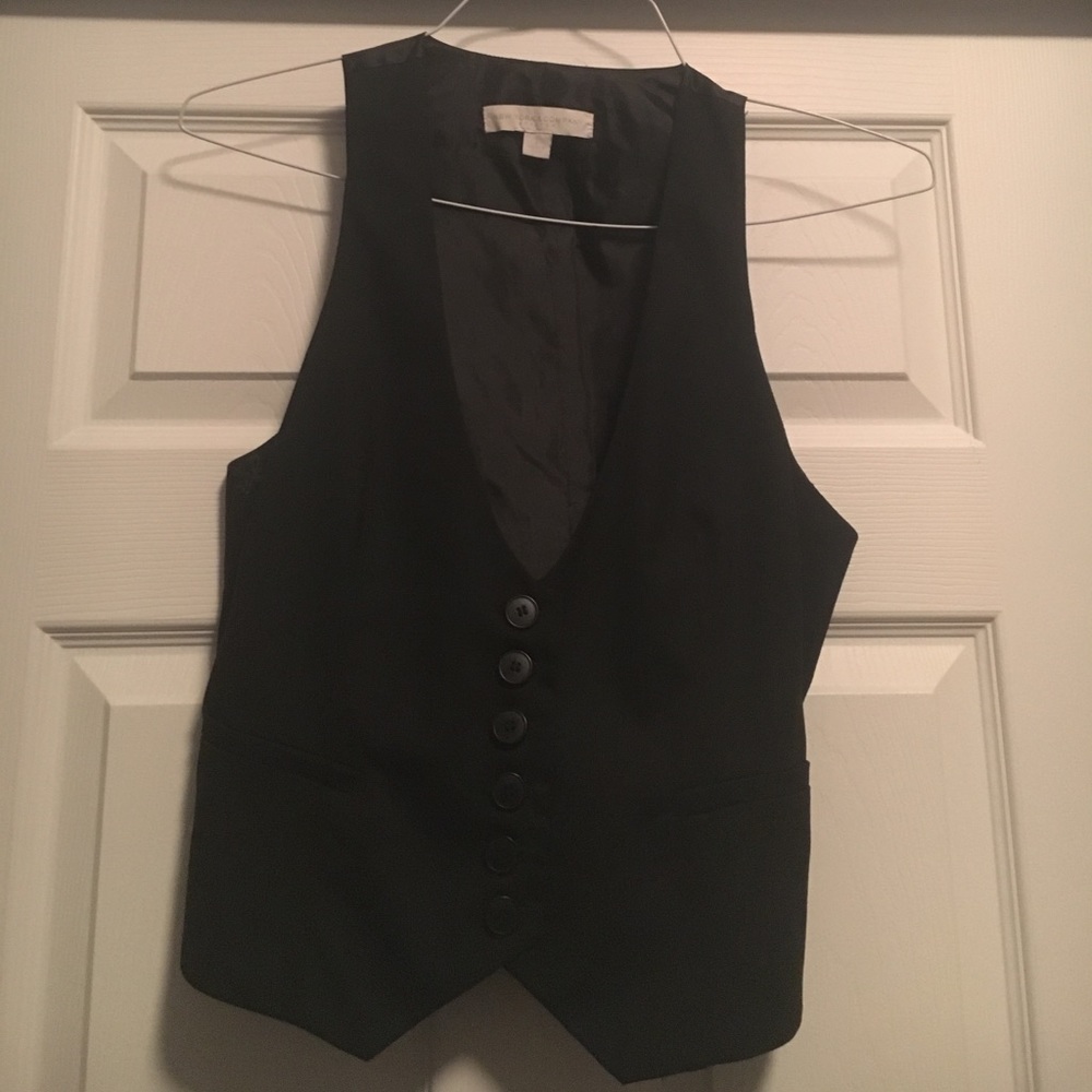 Button down  crop vest