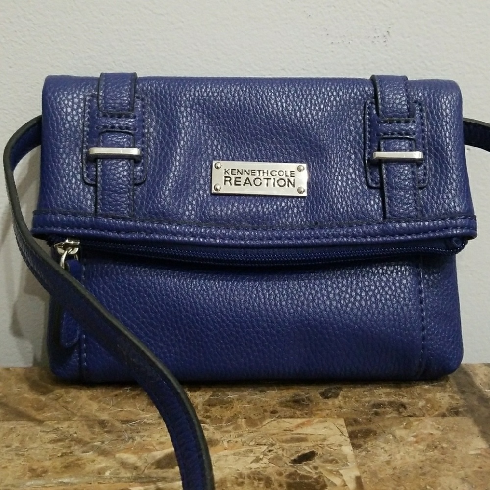 BNWOT Kenneth Cole Reaction crossbody bag 