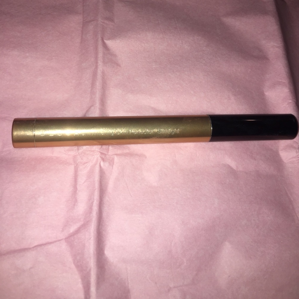 BECCA Champagne Pop Slimlight!