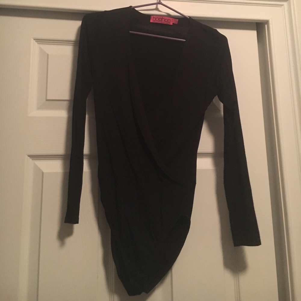 Plunge cut black body suit