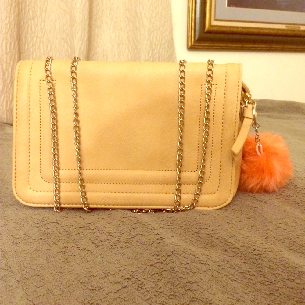 Nude handbag