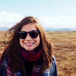 Meet your Posher, Hallie