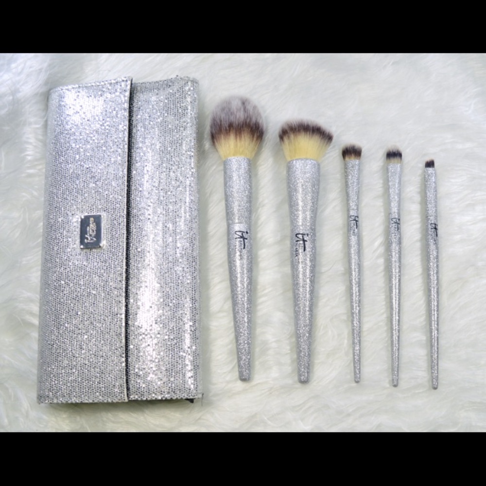 IT Cosmetics All That Glitters Makeup Brush Set