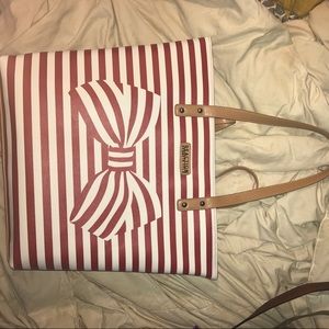 Huge Keneth Cole tote from the reaction collection