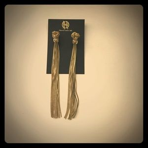House of Harlow Long earrings