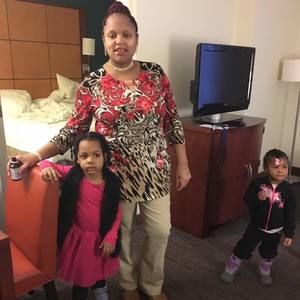 Meet your Posher, Yolanda