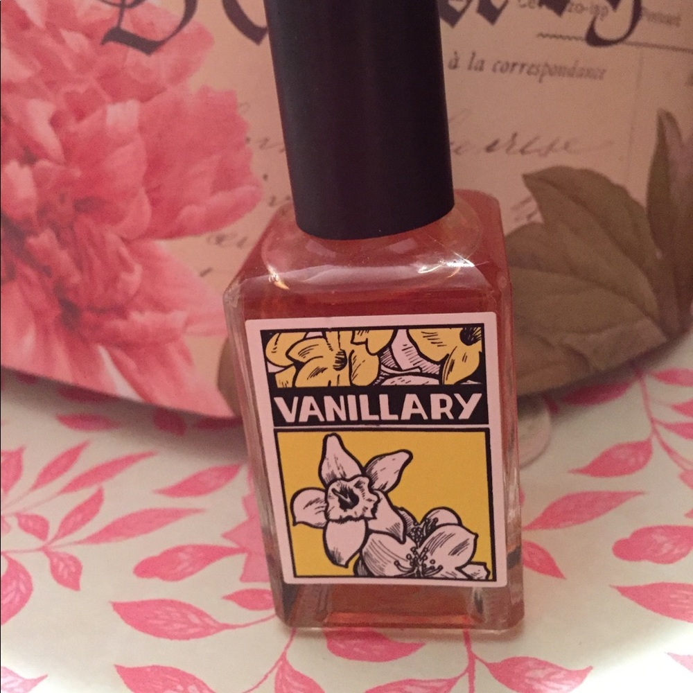 Lush Vanillary perfume NWT 30ml