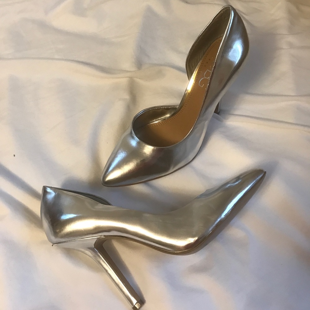 BCBG silver heel