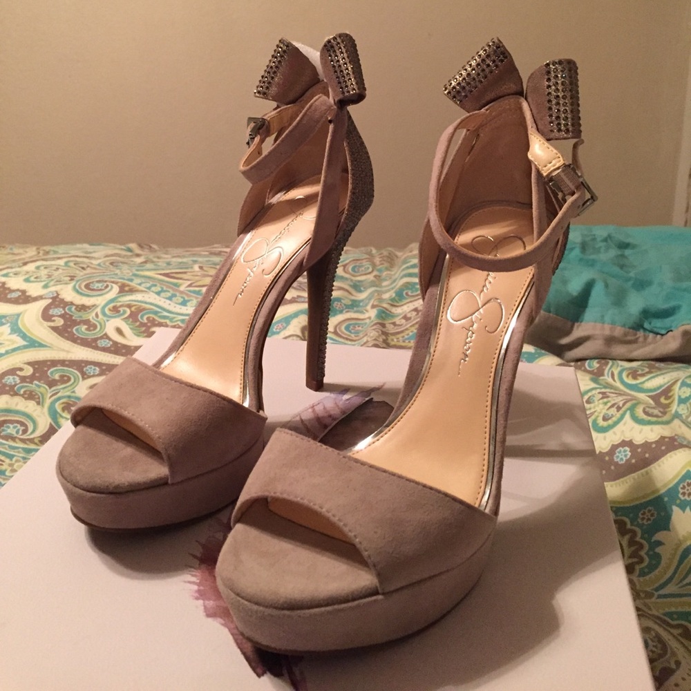 Grey Jessica Simpson heels