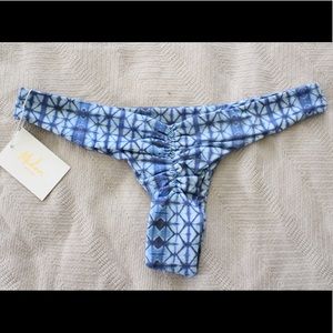 Midori Mykonos Maile Bottom