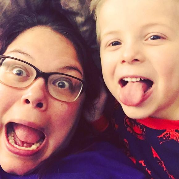 Meet your Posher, Nicole - Picture 3 of 3