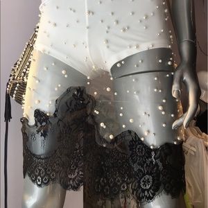 White sheer mid skirt w pearls size M